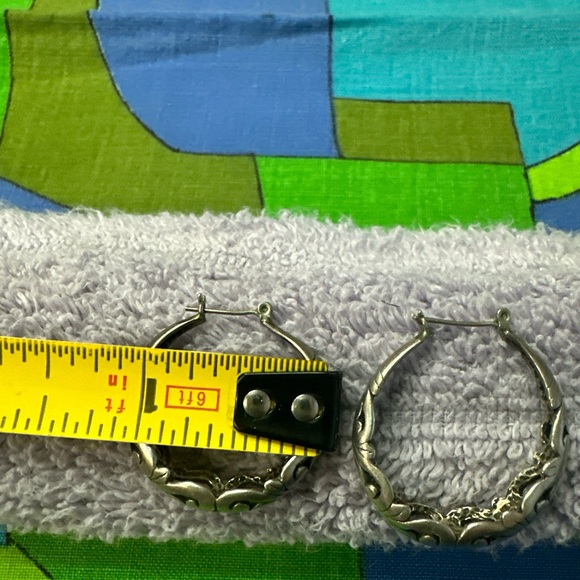 Sterling Silver 1” Filigree Pierced Ear Hoop Earrings .925 - Picture 6 of 9